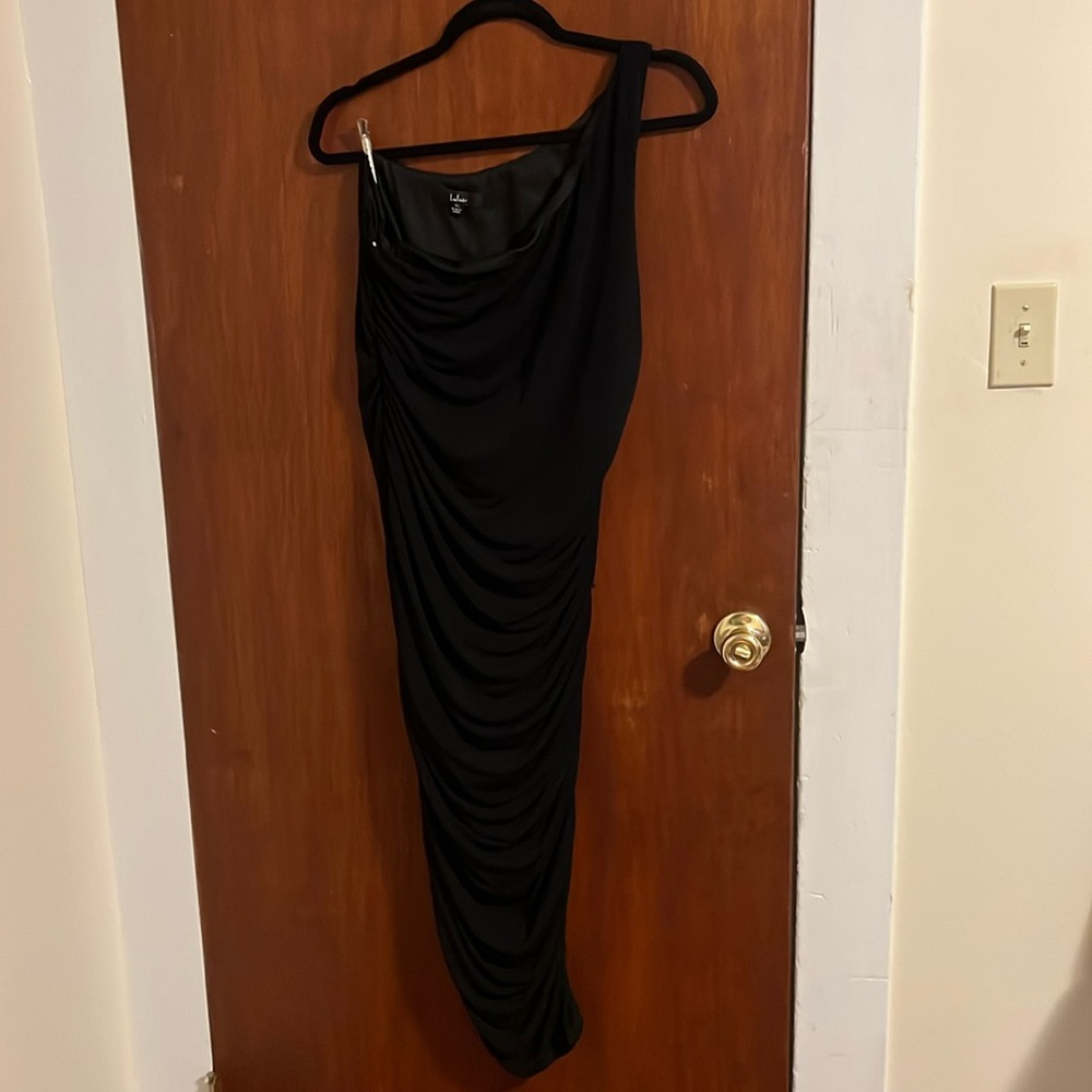 Lulu’s One Shoulder Ruched Midi Dress. Lightly worn.